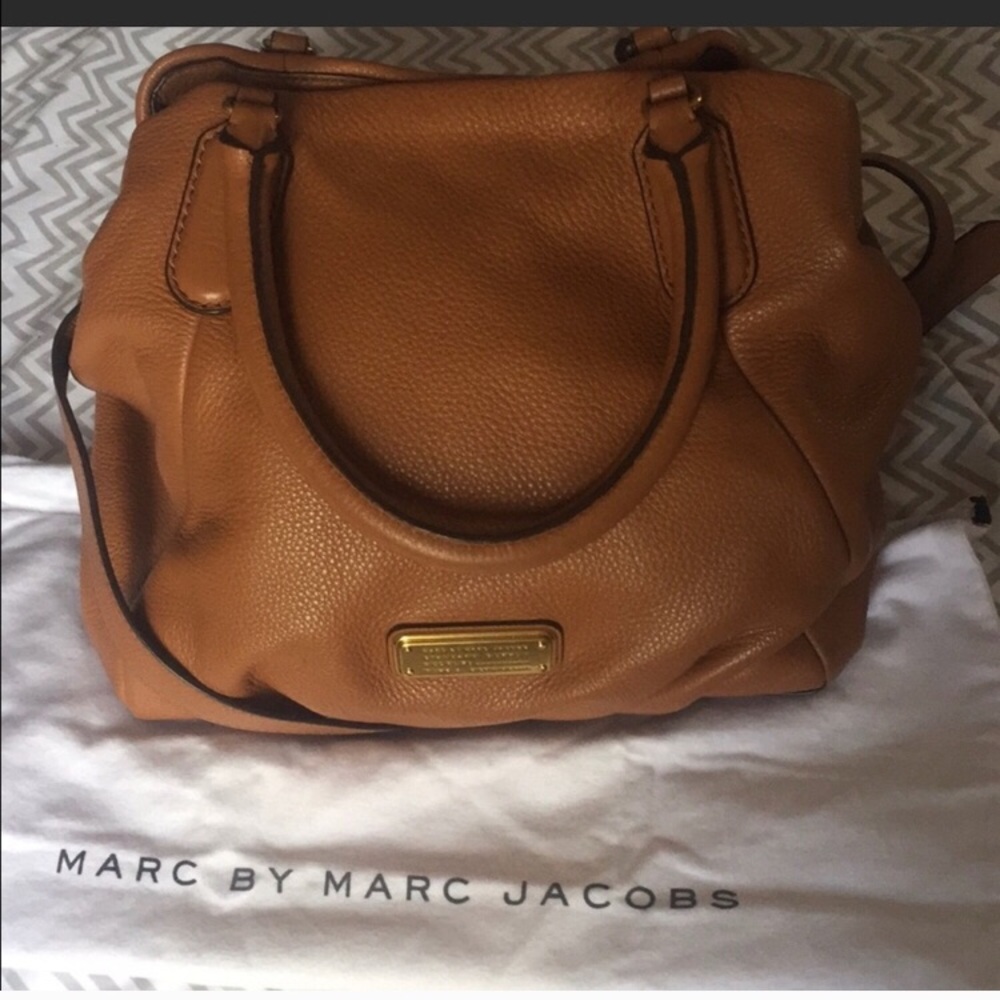 Marc Jacobs convertible purse